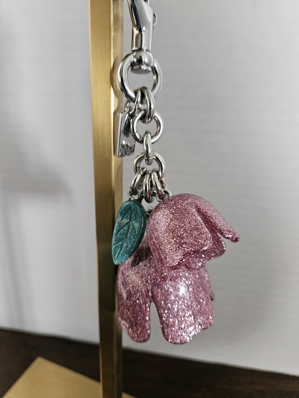 Coach Pink Glitter Resin Tea Rose Bag Charm Keychain - Picture 7 of 8